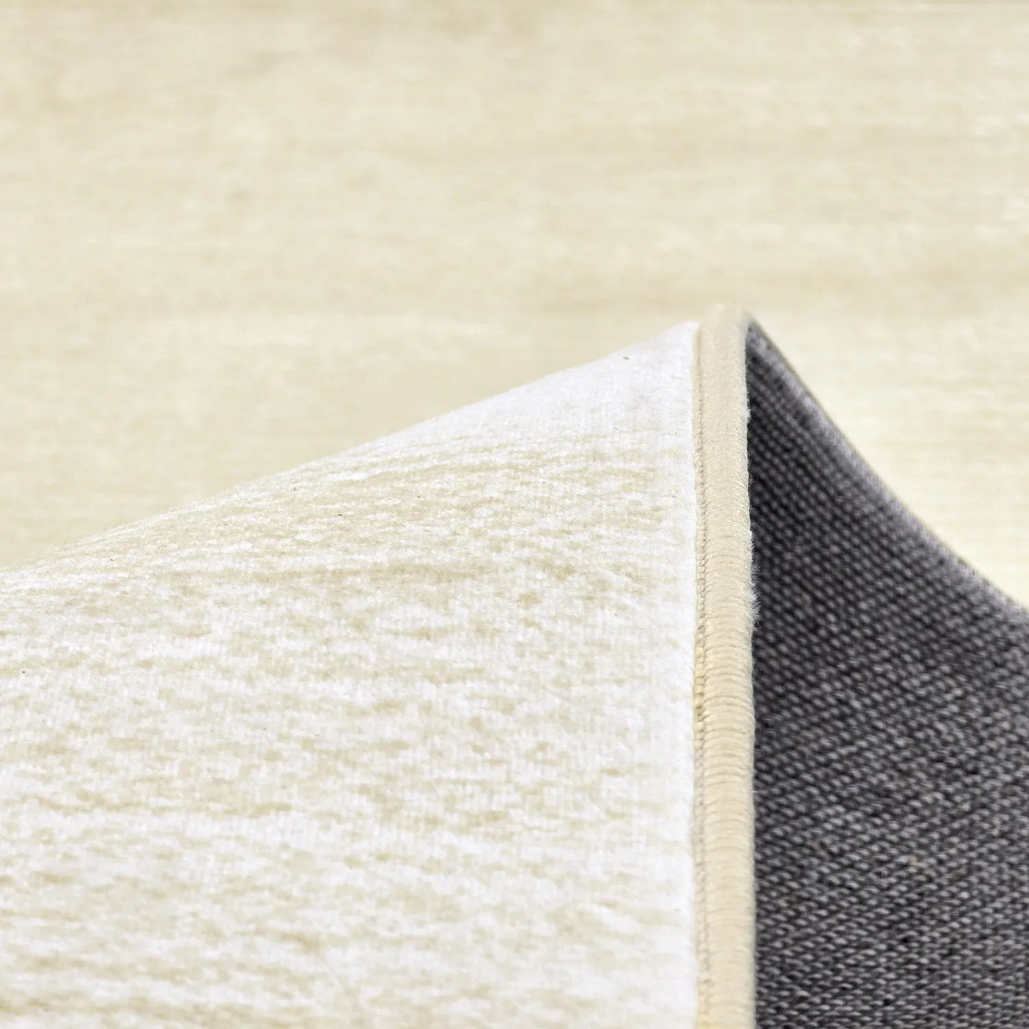 Wilton-teppe - Cara (hvit/beige)