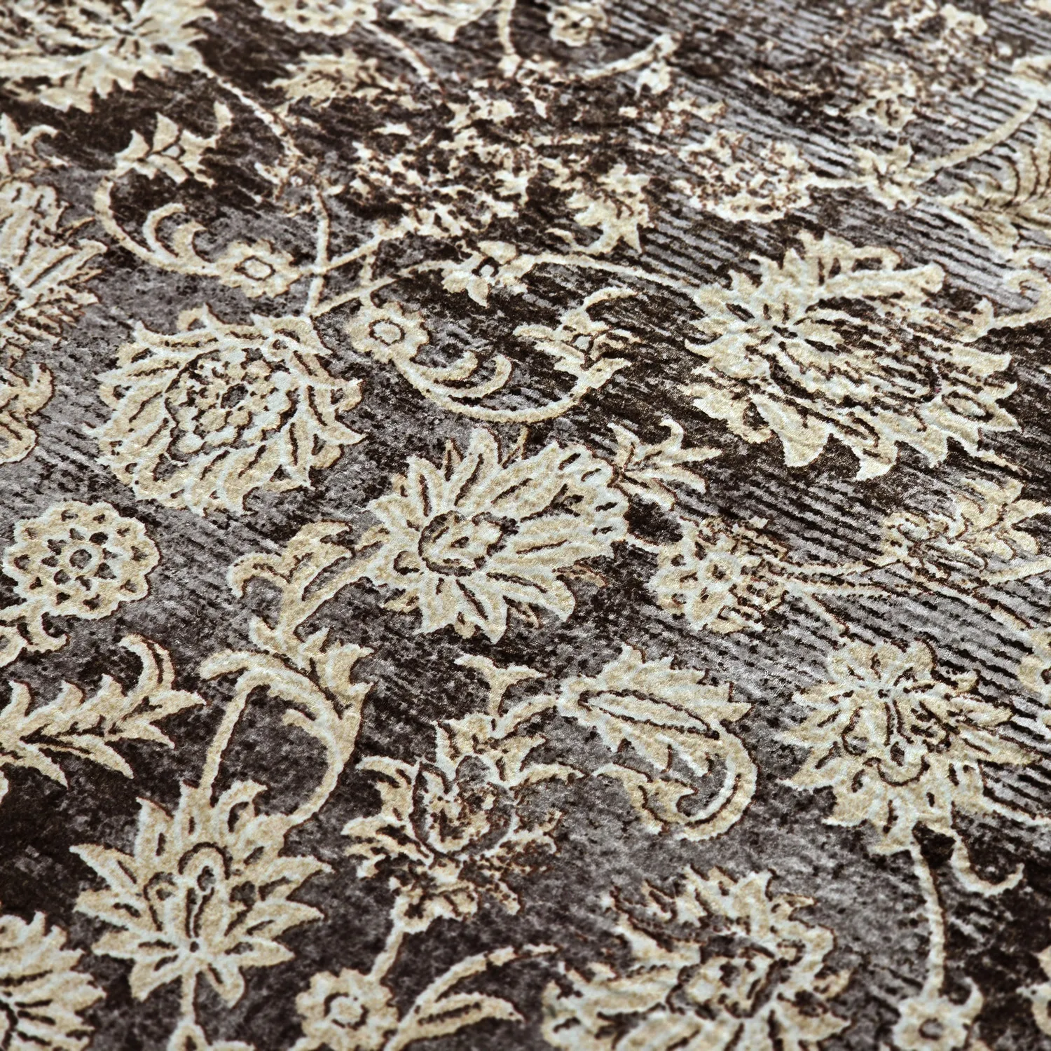 Wilton-teppe - Flowers (brun)