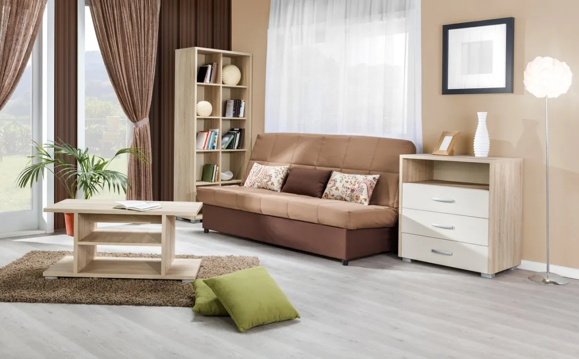 Gardiner-til-beige-vegg